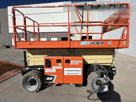 2021 JLG ERT4069