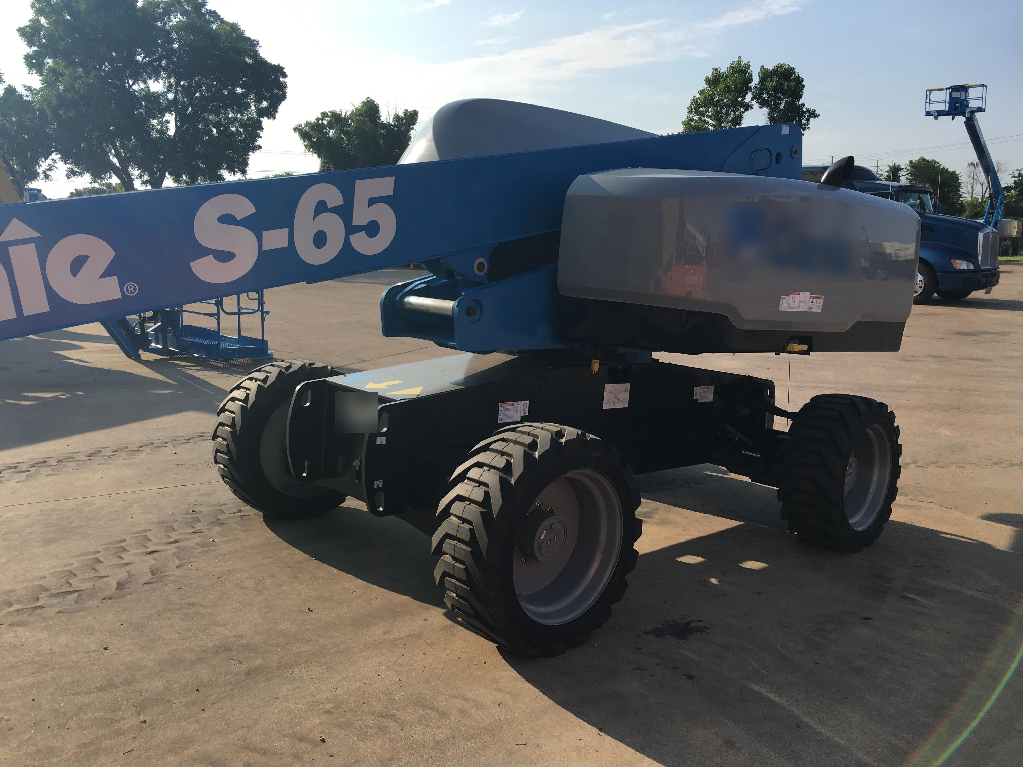 2016 GENIE S-65