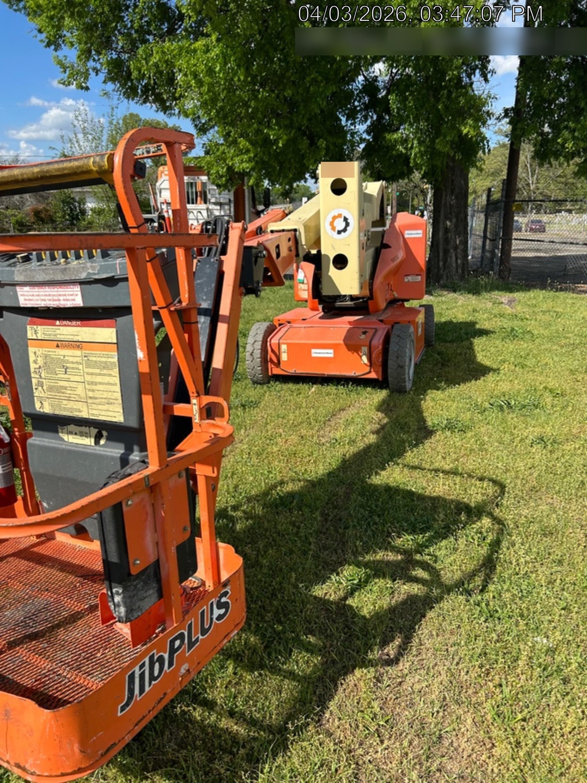 2019 JLG E400AJPN