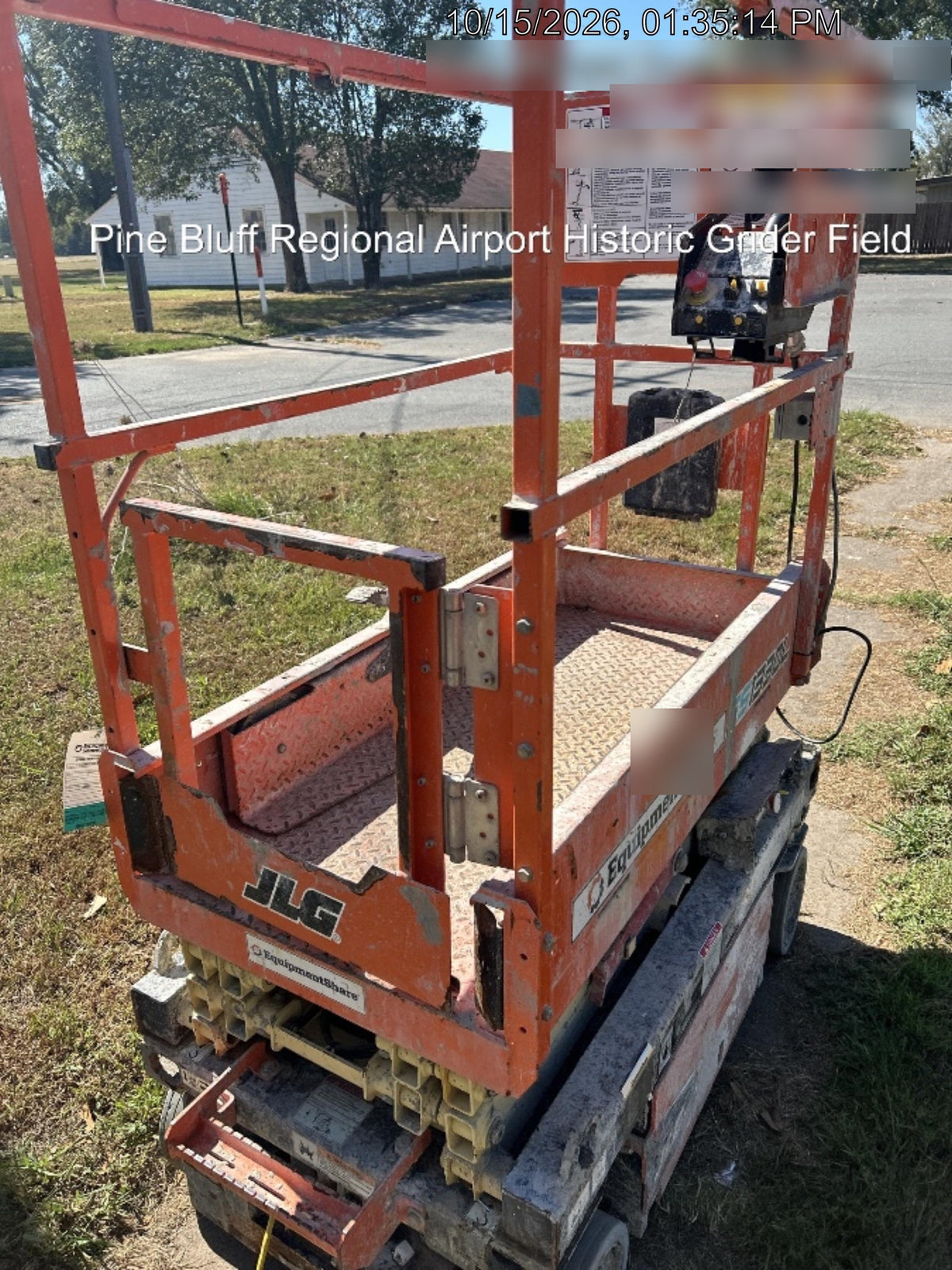 2021 JLG ES1330L