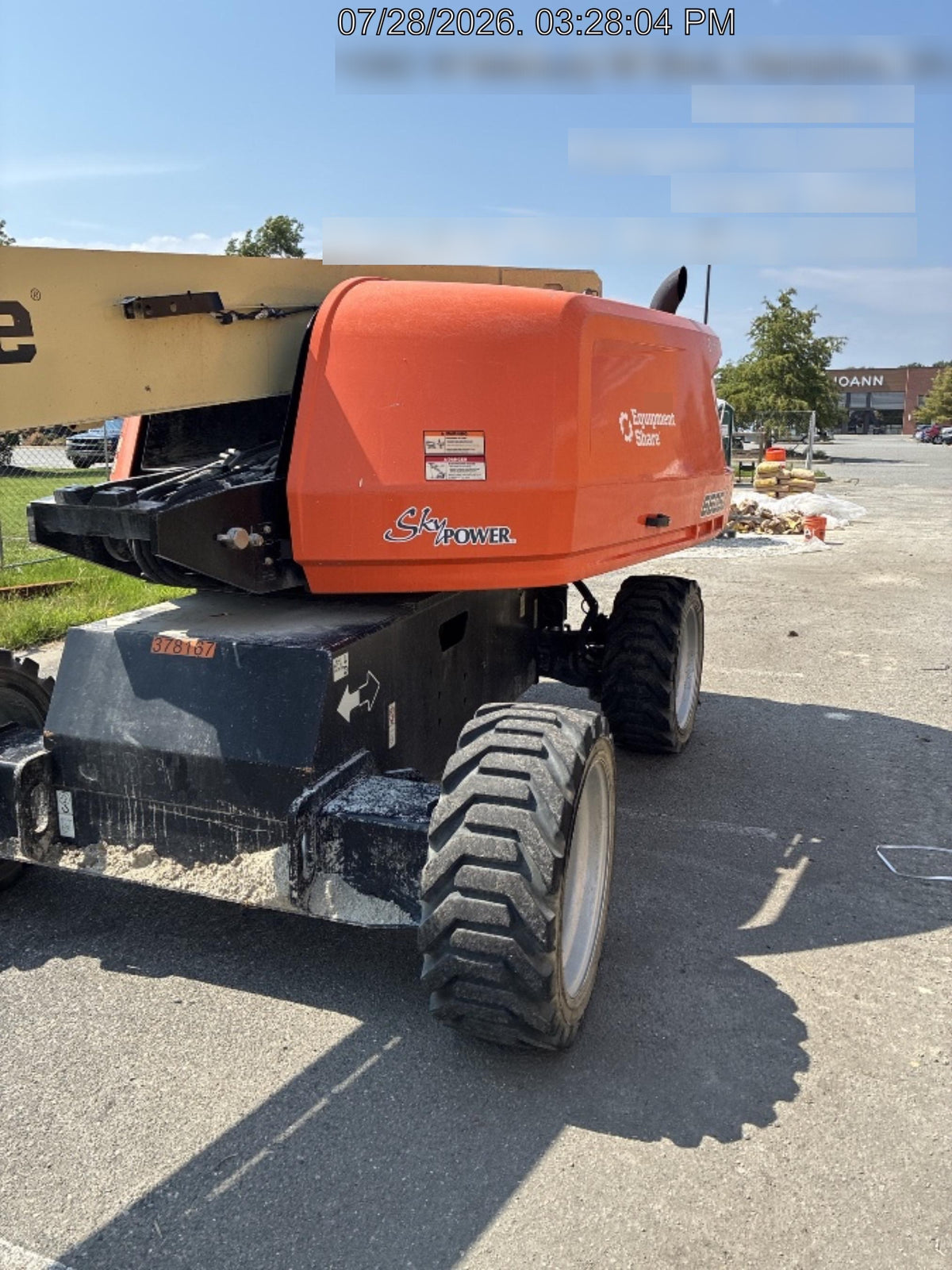 2023 JLG 660SJ