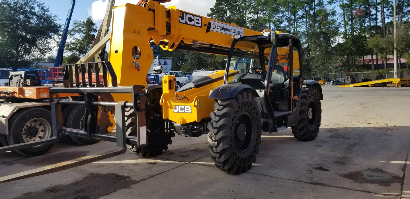 2020 JCB 509-42 Canopy, Solid Tires, Work Lights, Beacon, Aux Hydraulics, Back up Alarm, Lifting Eye, ES Decals