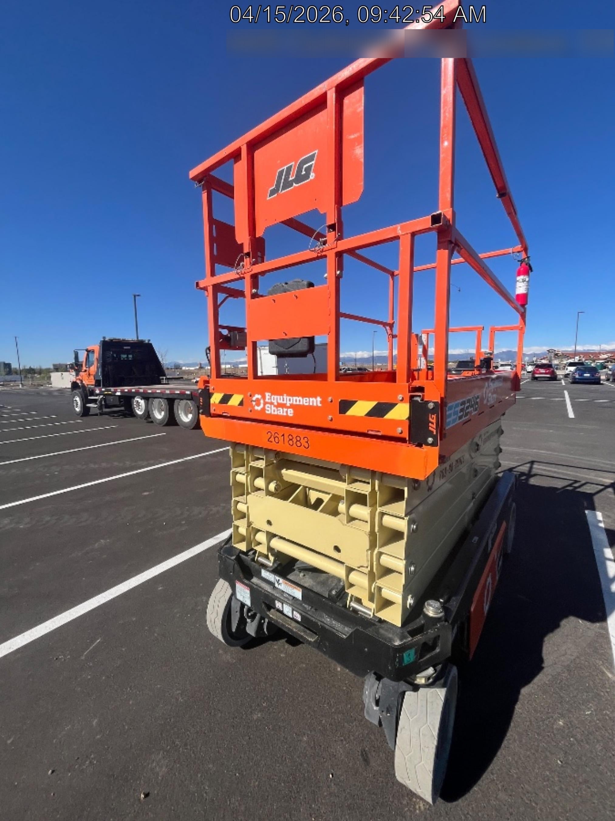 2022 JLG ES3246