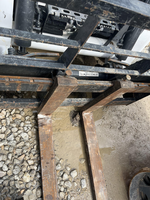 2021 ARROW MATERIAL HANDLING 60" Pallet Forks