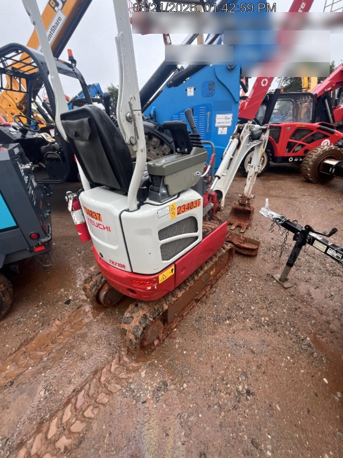 2022 TAKEUCHI TB210R