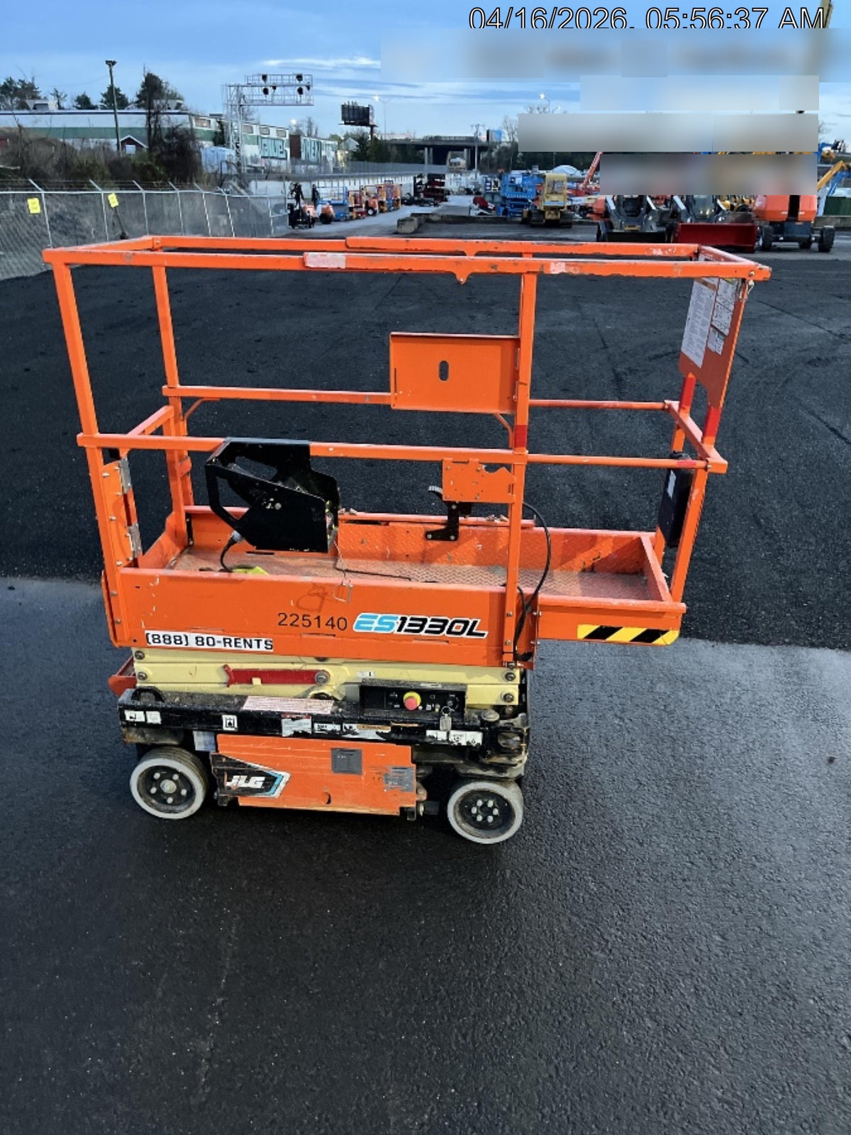 2022 JLG ES1330L