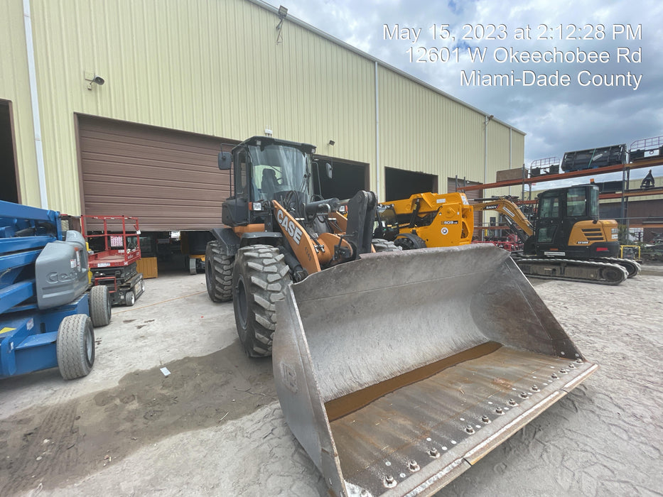 2018 Case 721G CLOSED CAB, 1 FUNCTION, JRB 416 STYLE HYD COUPLER