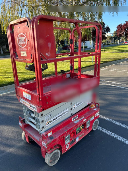 2020 MEC 1330SE Solid NM Tires, Steel Swing out Doors, LCS, Beacon, 900W Inverter