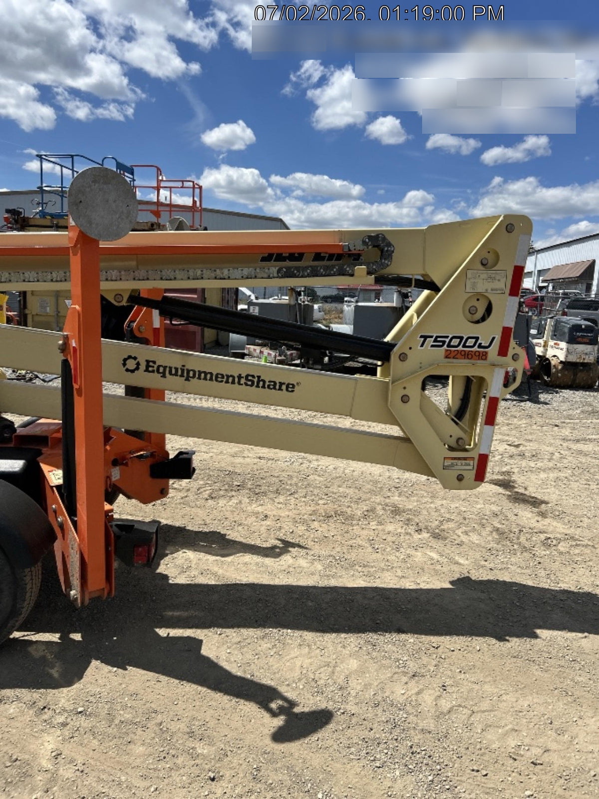 2022 JLG T500J