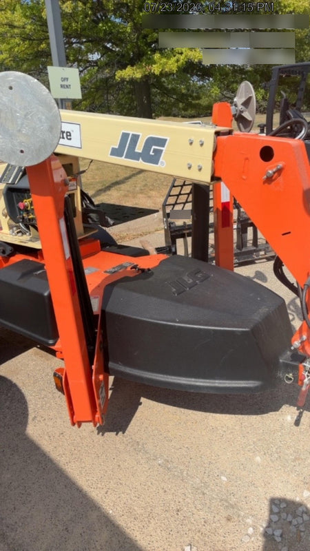 2022 JLG T350