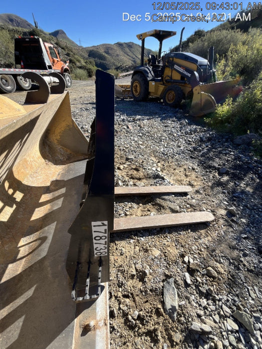 2021 PALADIN 48" Pallet Forks - Paladin