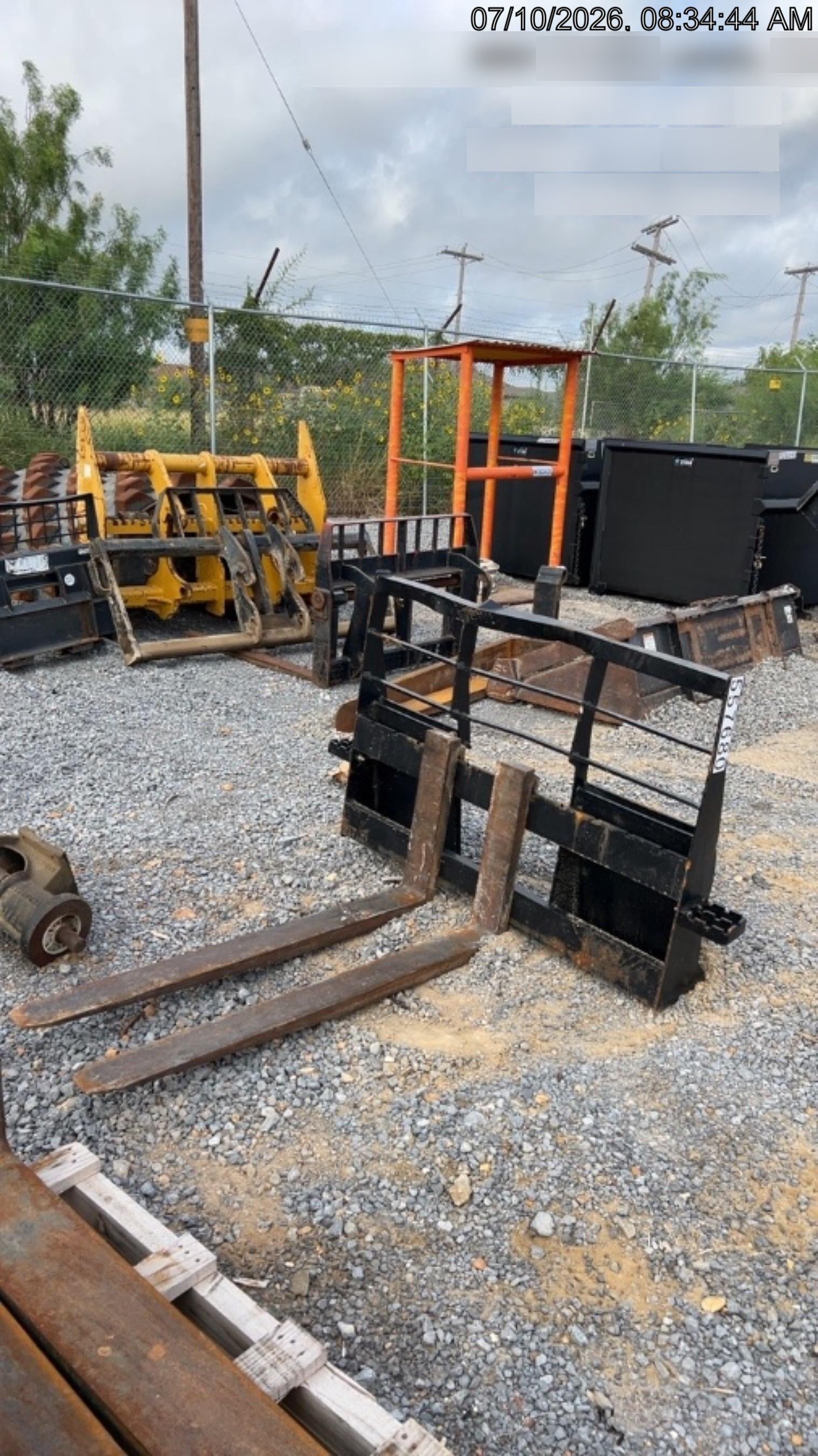2025 ARROW MATERIAL HANDLING F5100CB - 72"