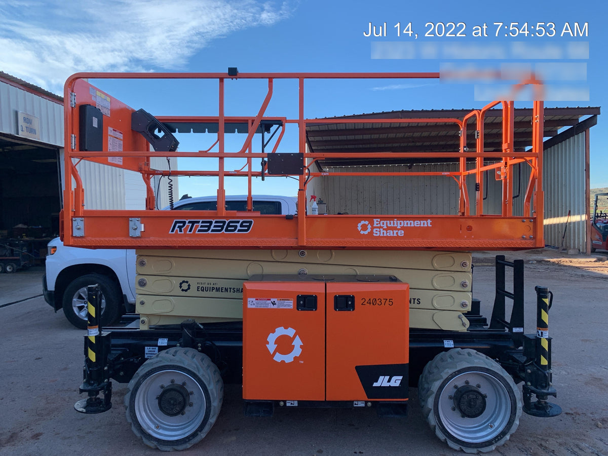 2022 JLG RT3369