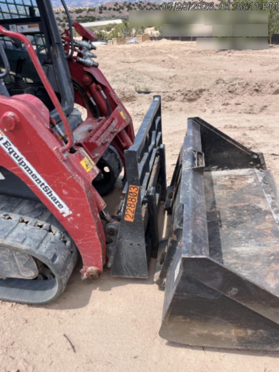 2022 ARROW MATERIAL HANDLING 72" Pallet Forks - Arrow