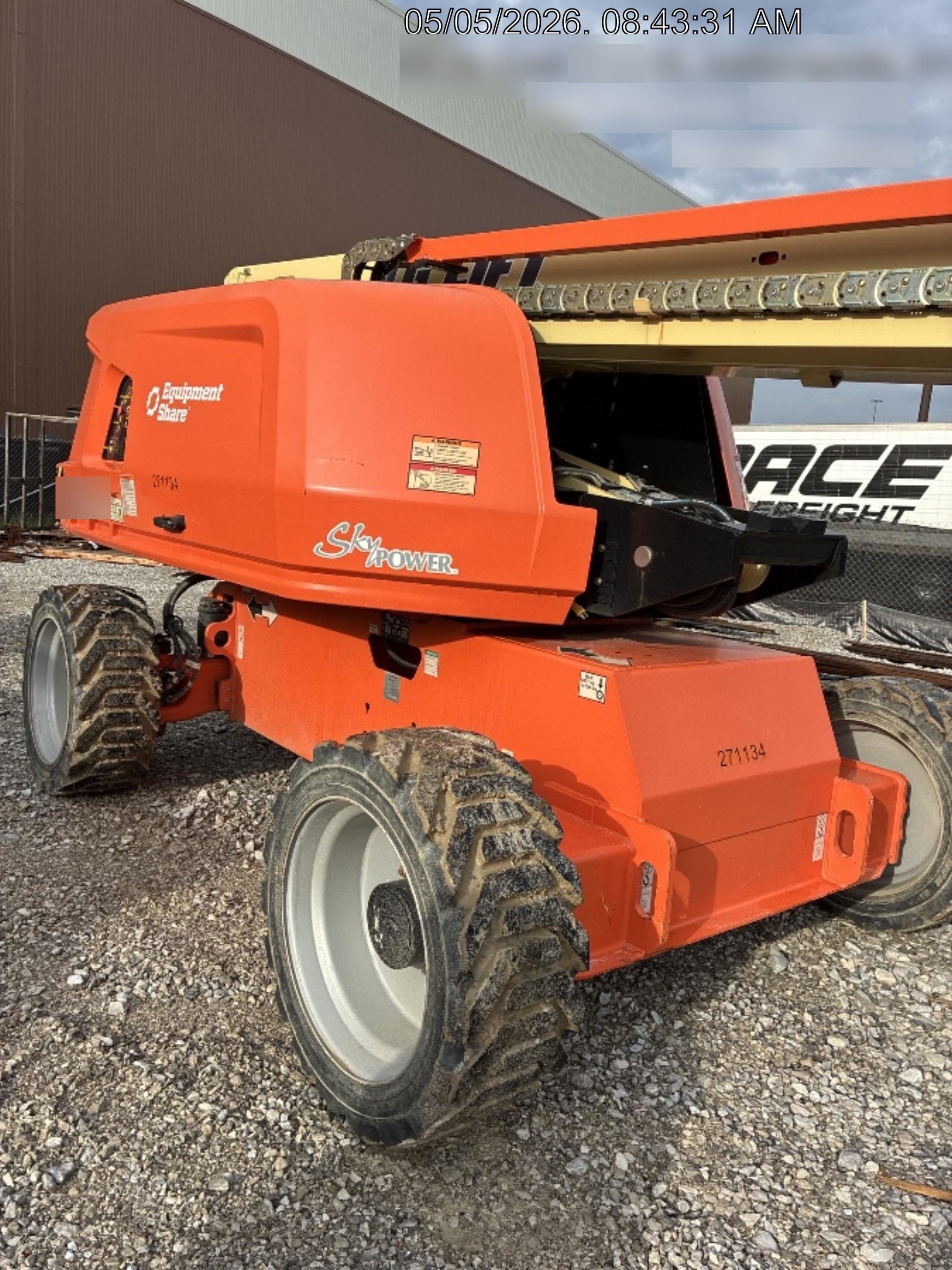 2022 JLG 660SJ