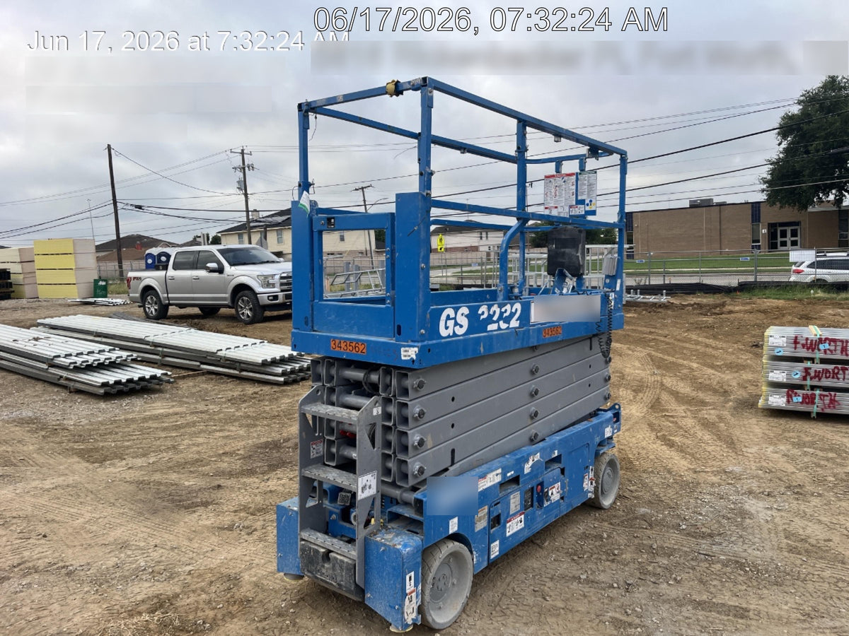 2023 GENIE GS-3232