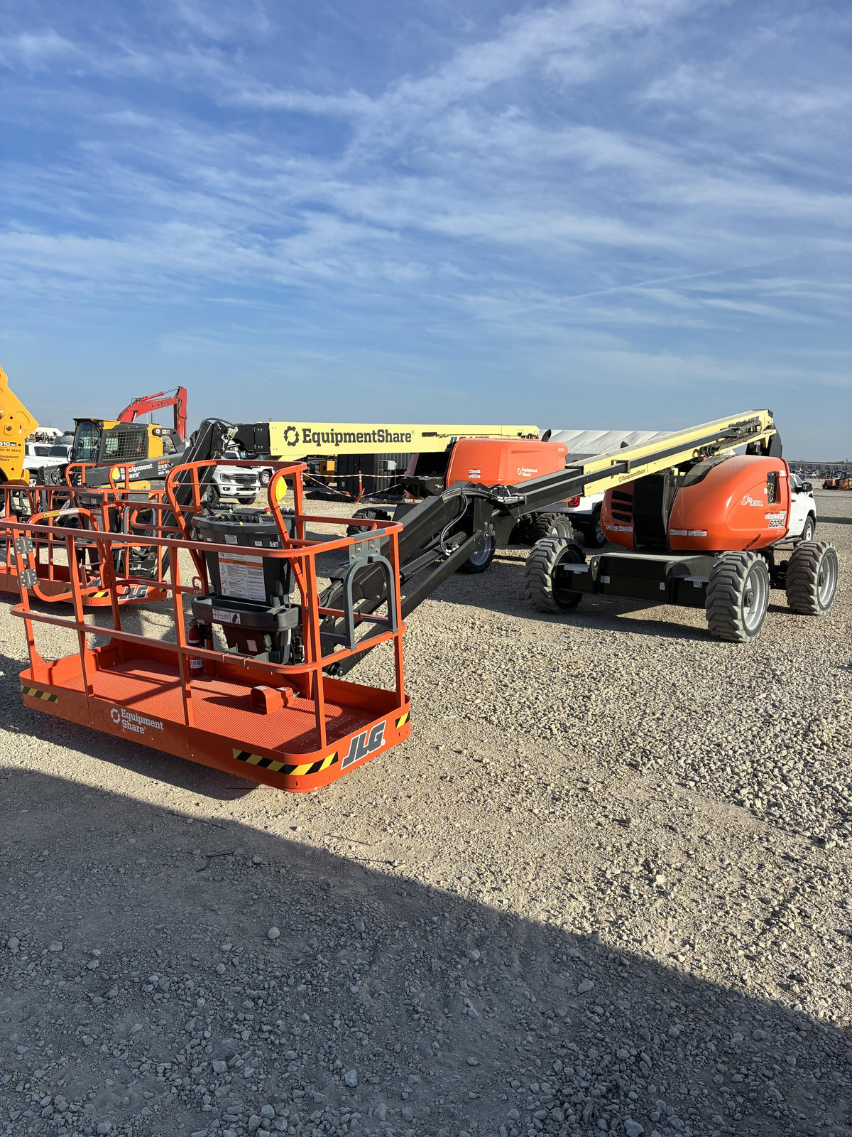 2026 JLG 600AJ