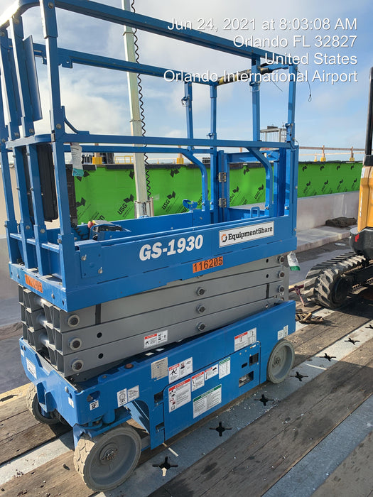 2020 Genie GS-1930 Solid Non Marking Tires, Beacon, Folding rails with half height swing gate