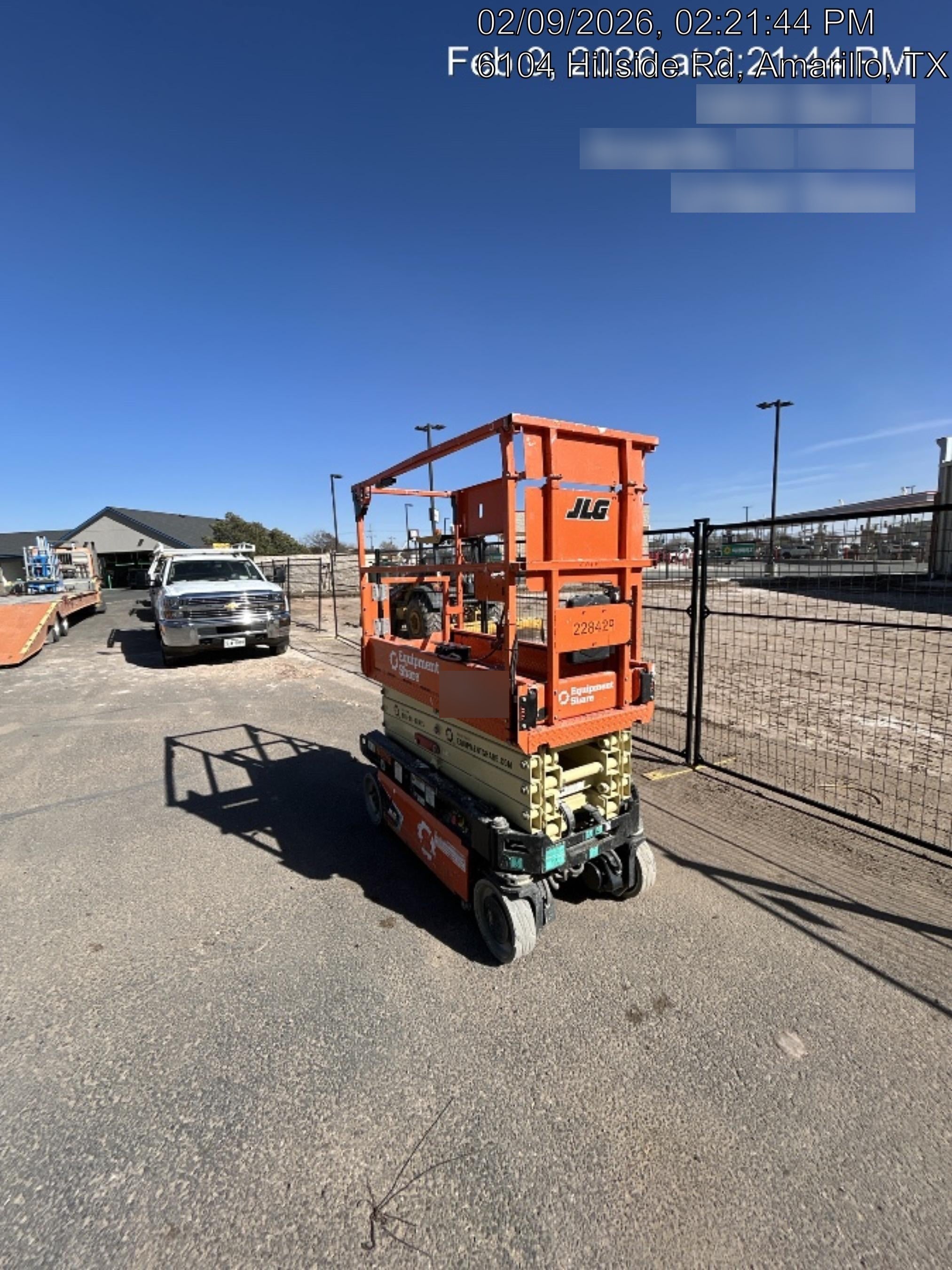2022 JLG ES1932