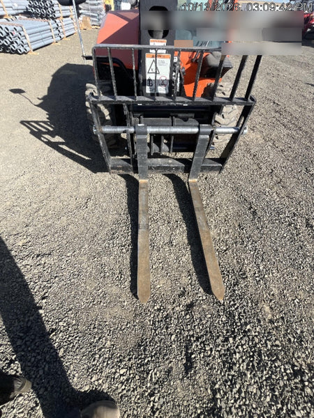2025 JLG 519