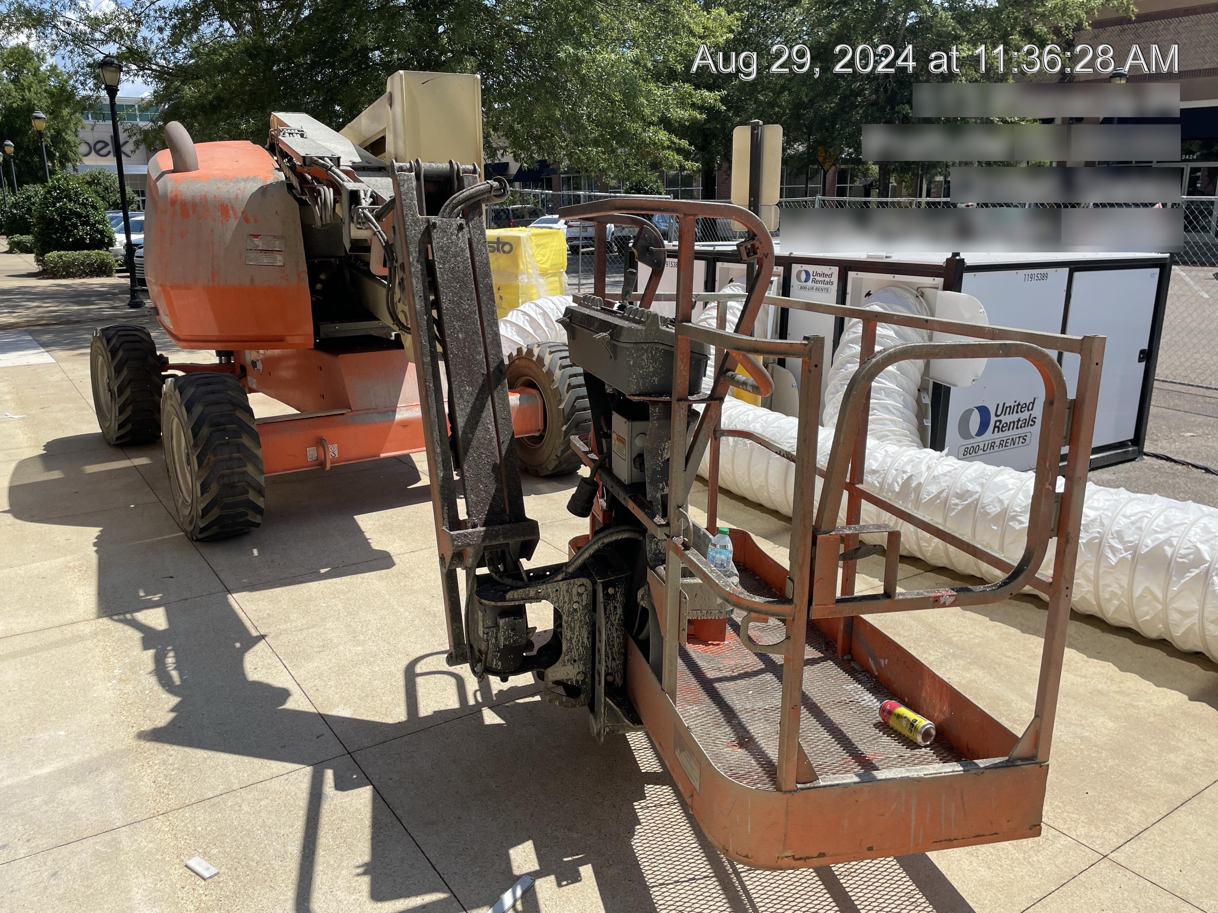 2022 JLG 450AJ