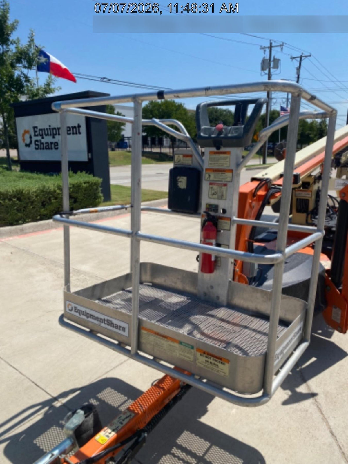2022 JLG T350