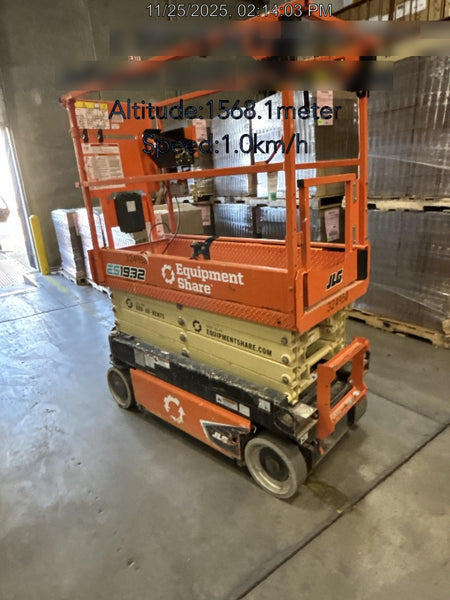 2023 JLG ES1932