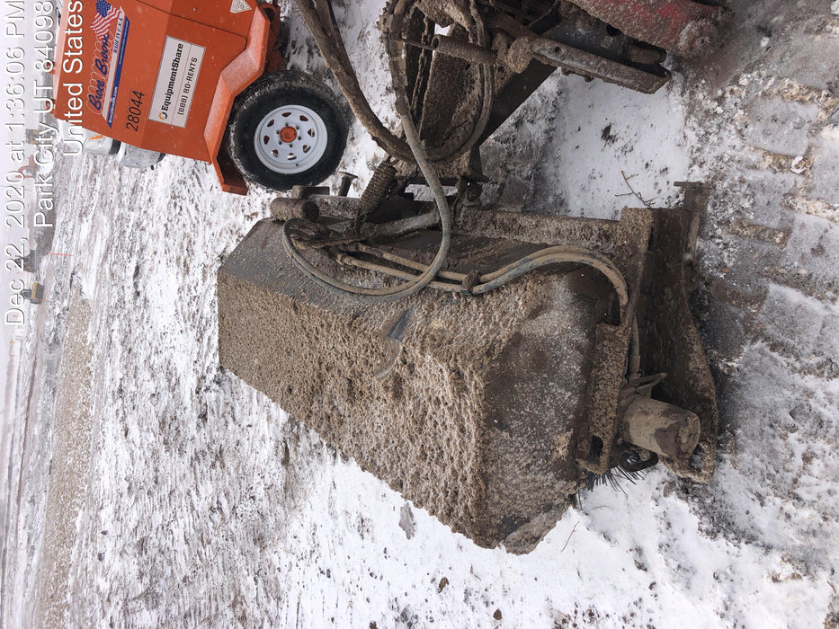 2019 PALADIN Sweepster SB72