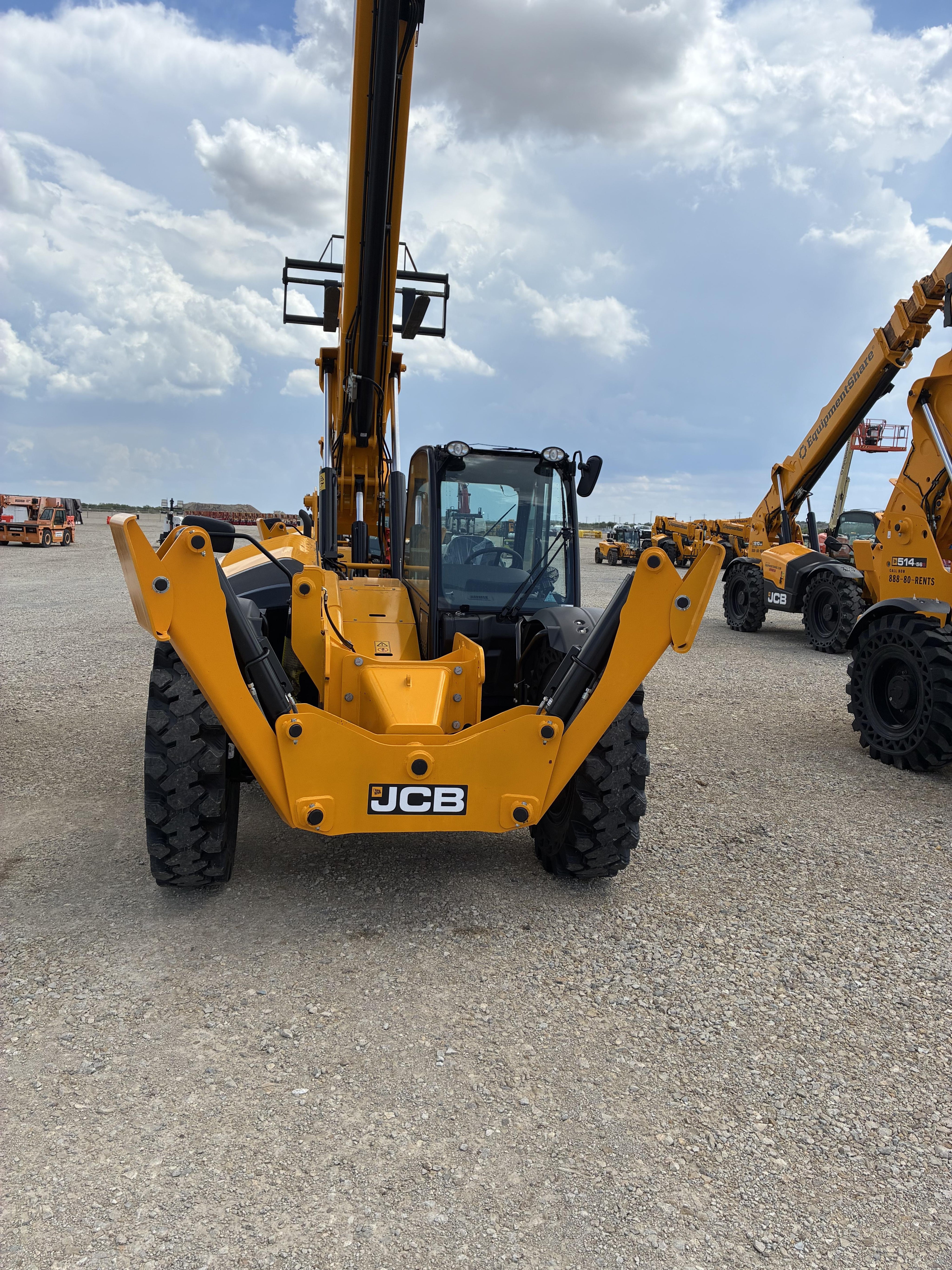 2026 JCB 512-56