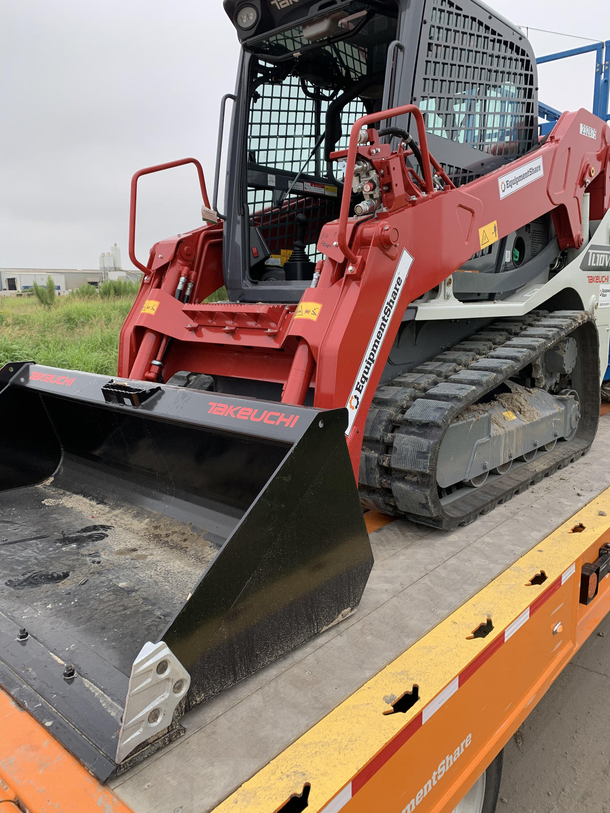 2022 TAKEUCHI TL10V2-CR