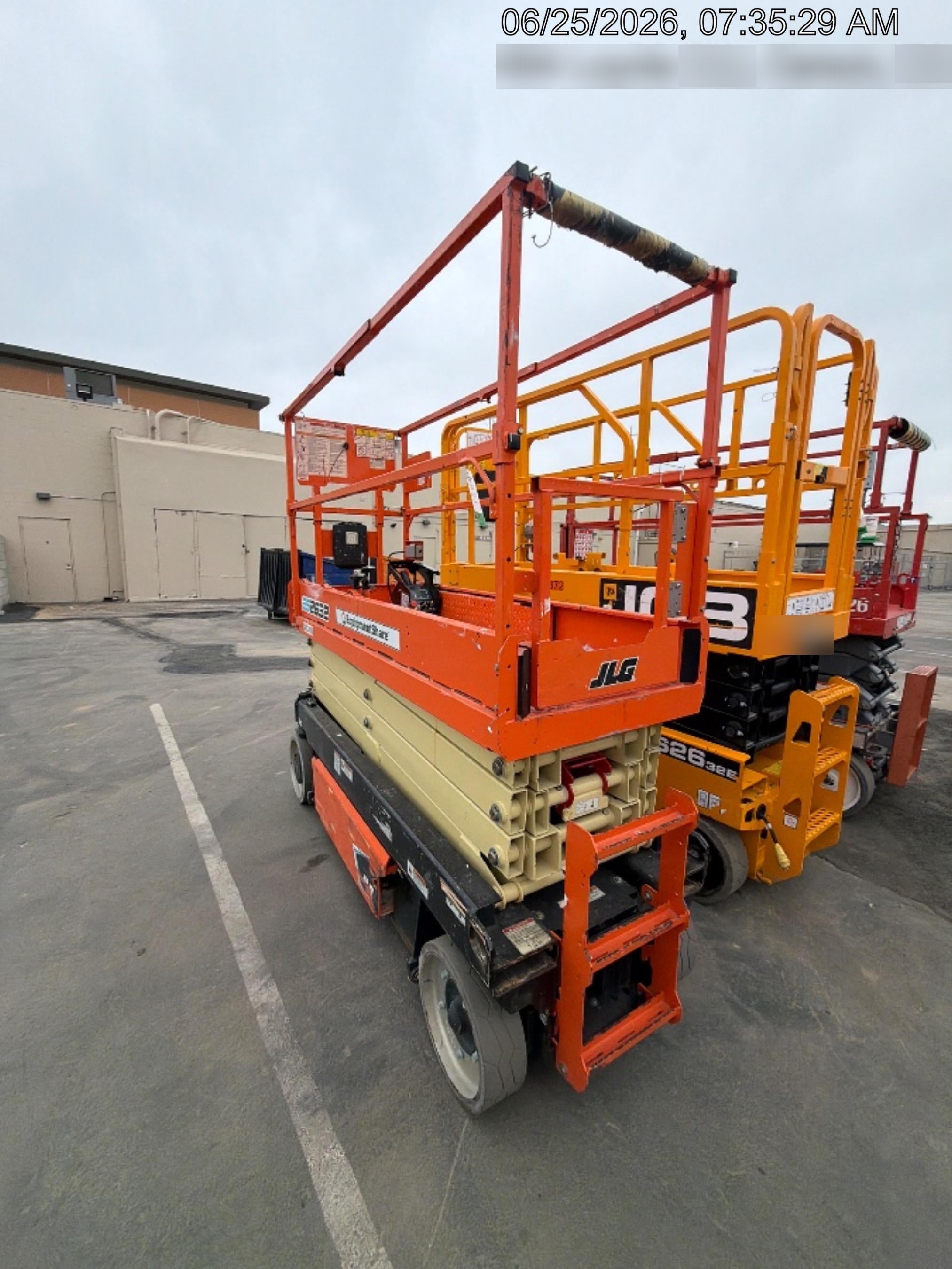2022 JLG ES2632