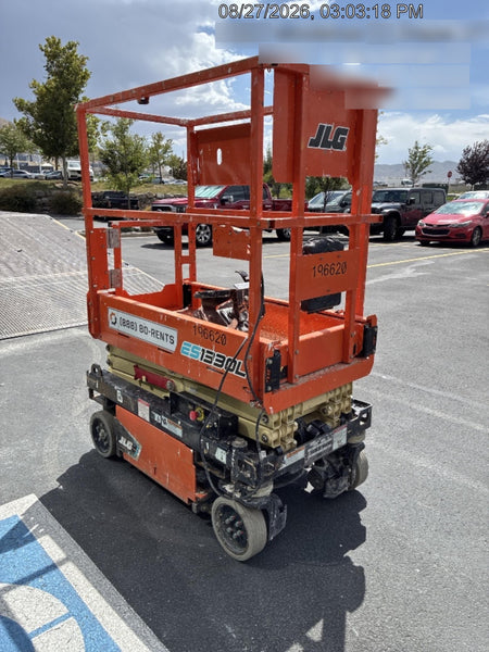 2021 JLG ES1330L