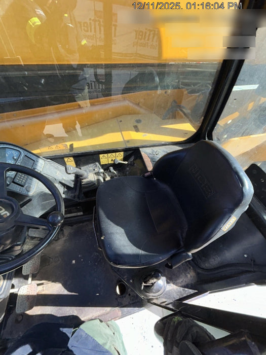 2020 JCB 509-42 Canopy, Solid Tires, Work Lights, Beacon, Aux Hydraulics, Back up Alarm, Lifting Eye, ES Decals