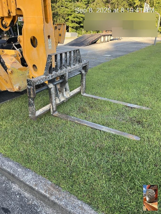 2019 JCB 510-56 Canopy, 74 HP, Solid Tires, STD Worklight, Beacon, Aux Hydraulics, Lifting Eye, Back up Alarm w/66" Carriage/60" Forks