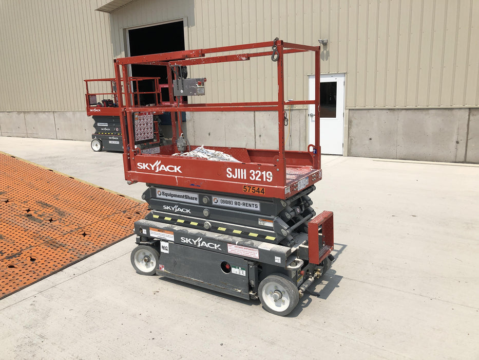 2016 Skyjack SJIII-3219 Standard Rental Specs