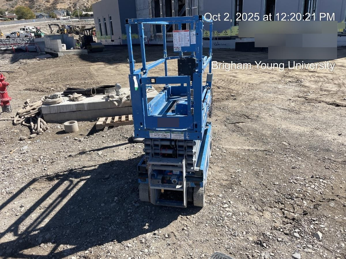 2020 Genie GS-1930 Solid Non Marking Tires, Beacon, Folding rails with half height swing gate