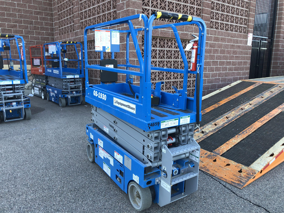 2020 Genie GS-1930 Fixed rails with chain entry gate - Pre A92.20