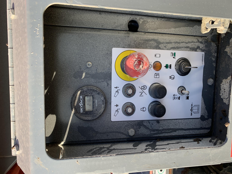 2018 SKYJACK SJ6832 RT