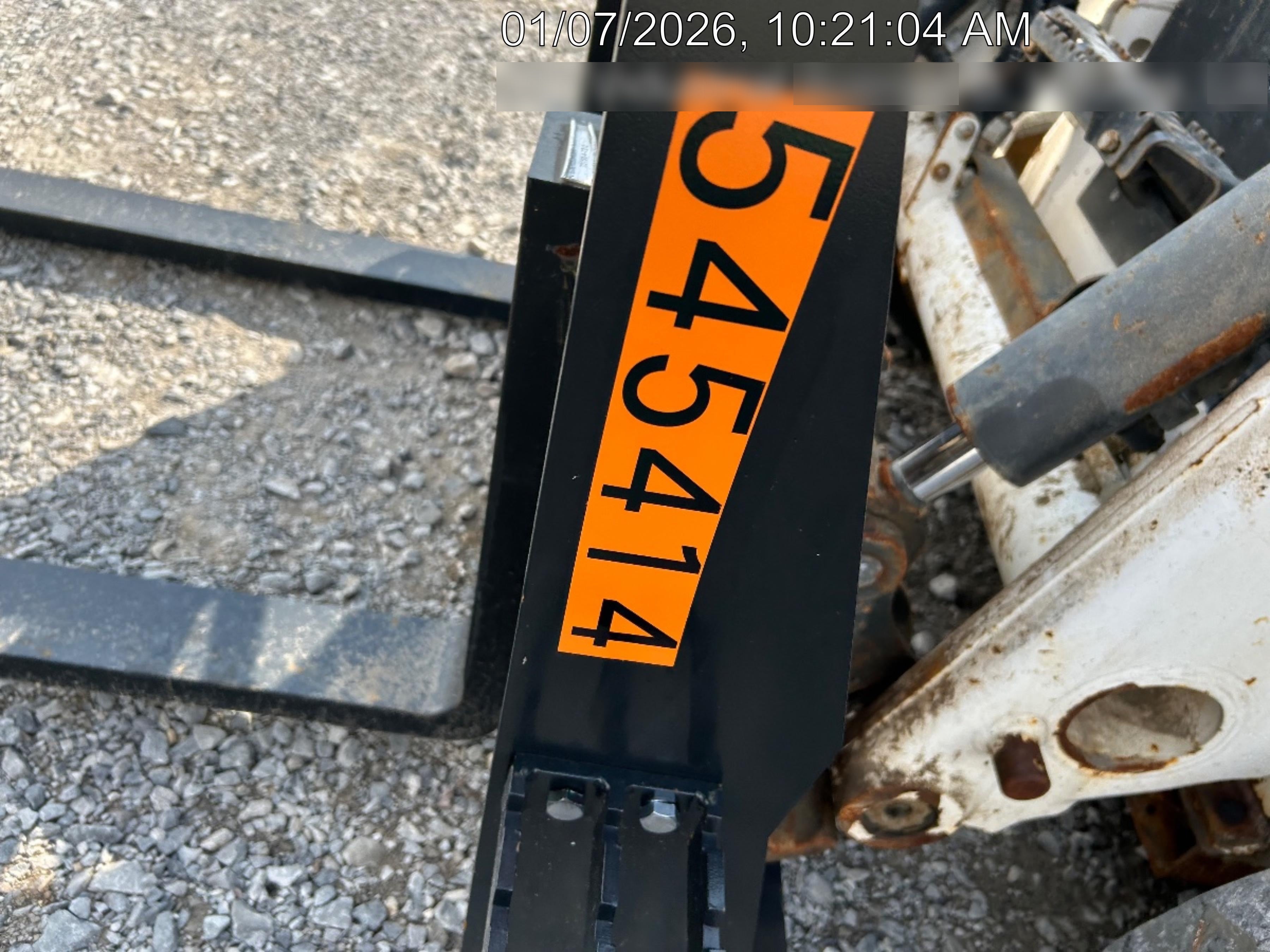 2025 ARROW MATERIAL HANDLING F5100CB - 72"