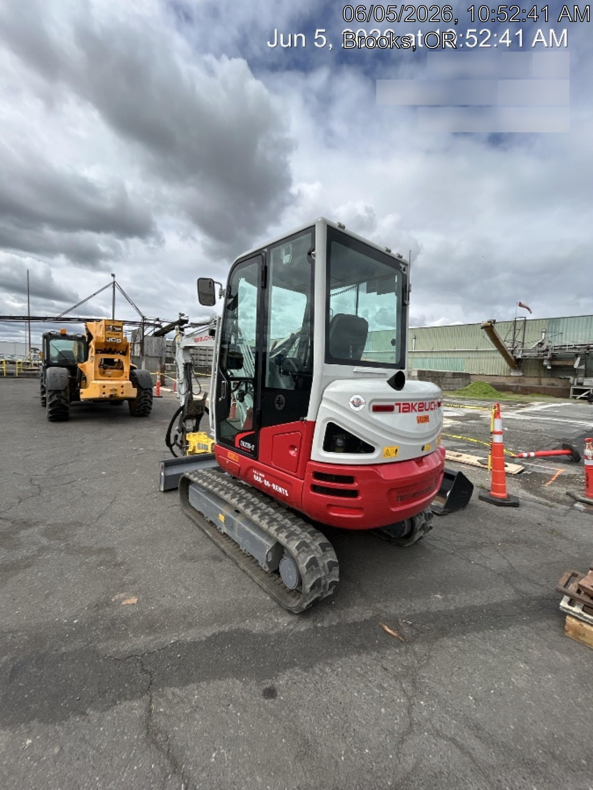 2025 TAKEUCHI TB235-2CR