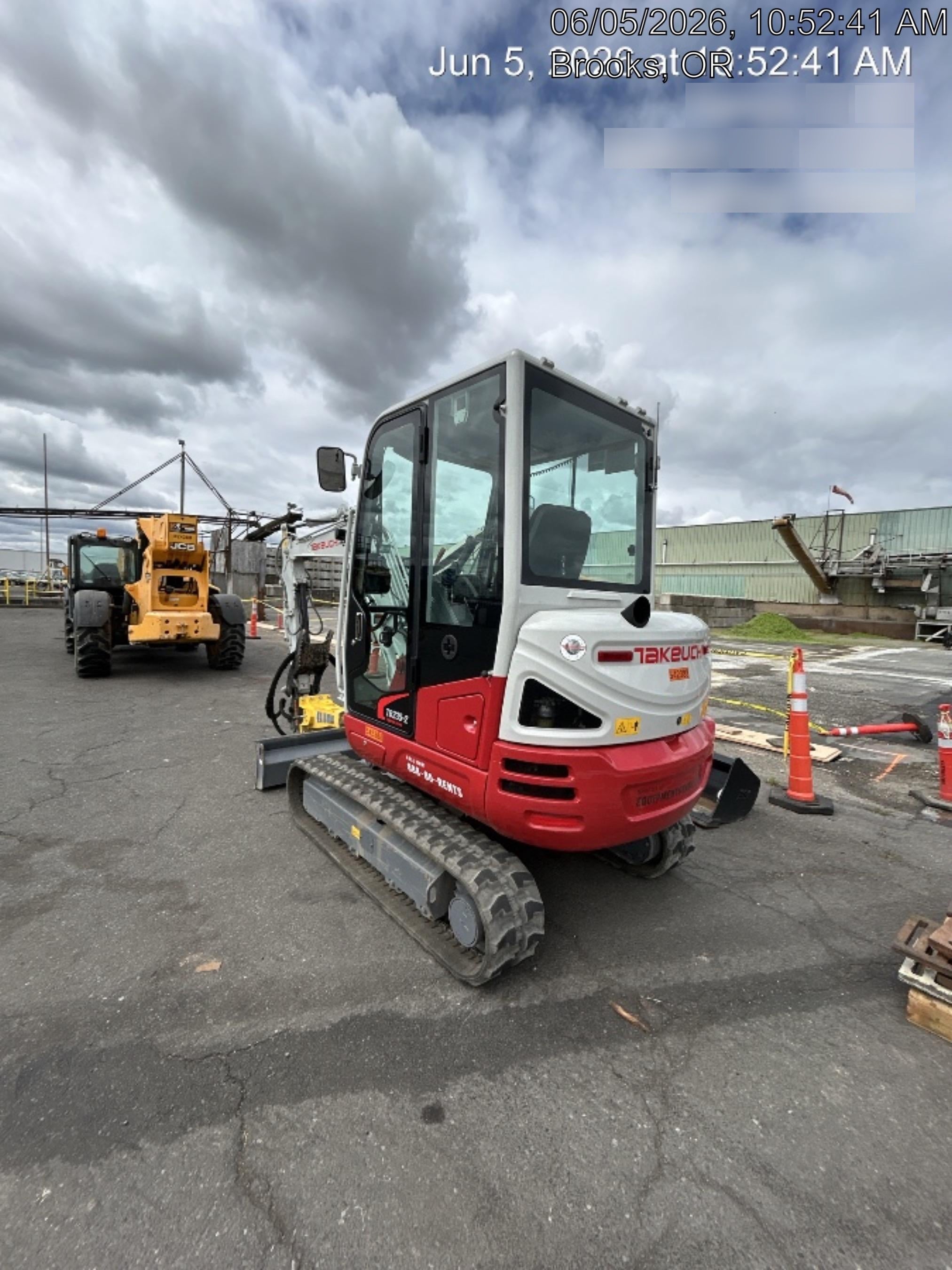 2025 TAKEUCHI TB235-2CR