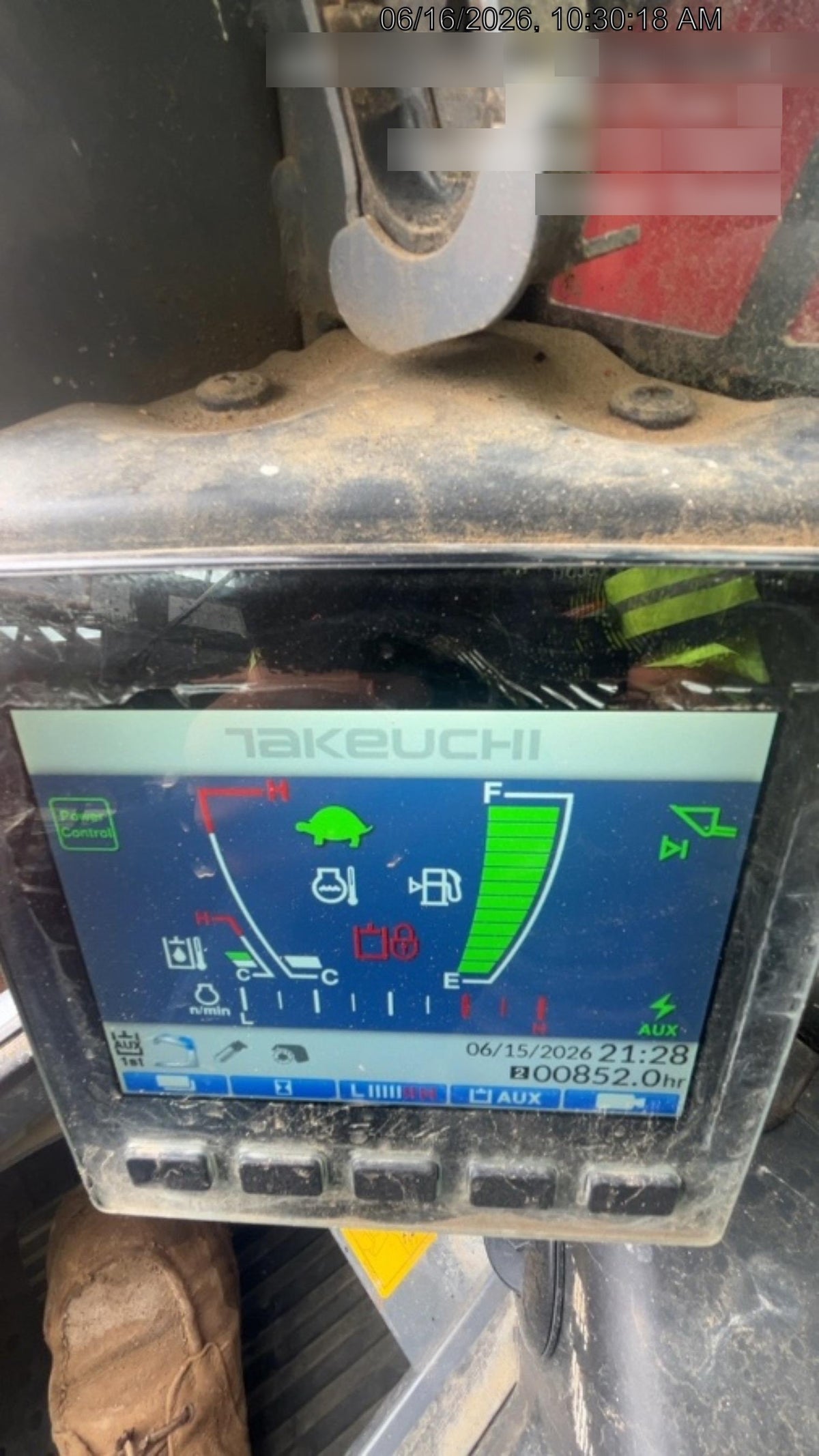 2024 TAKEUCHI TL10V2-CR