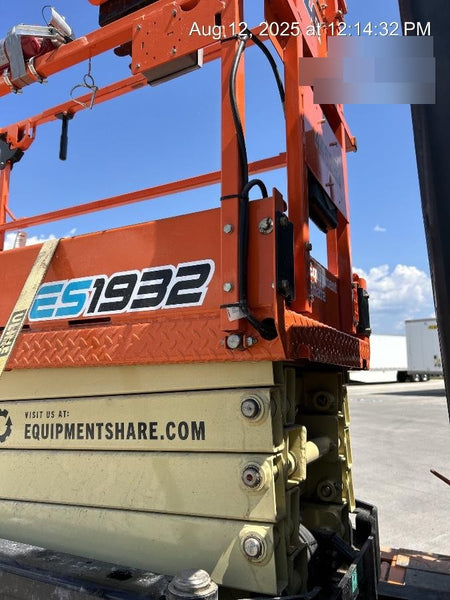 2024 JLG ES1932