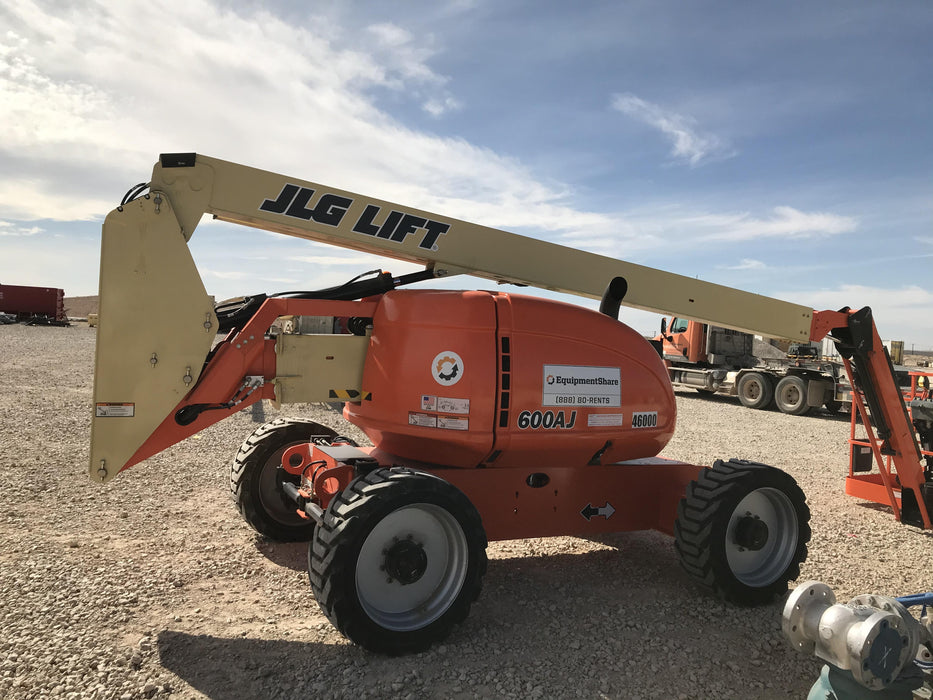 2019 JLG 600AJ
