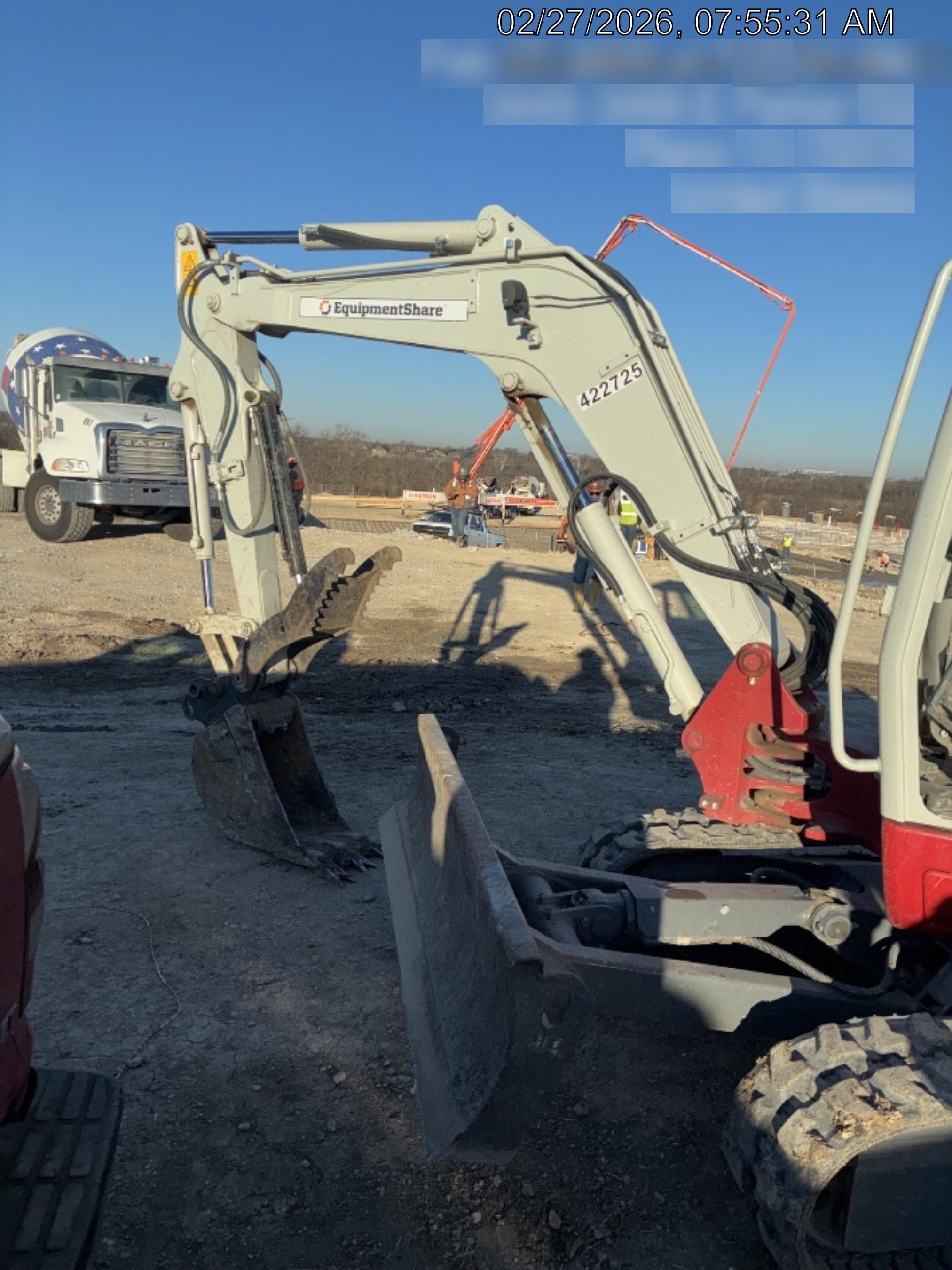 2024 TAKEUCHI TB235-2CR