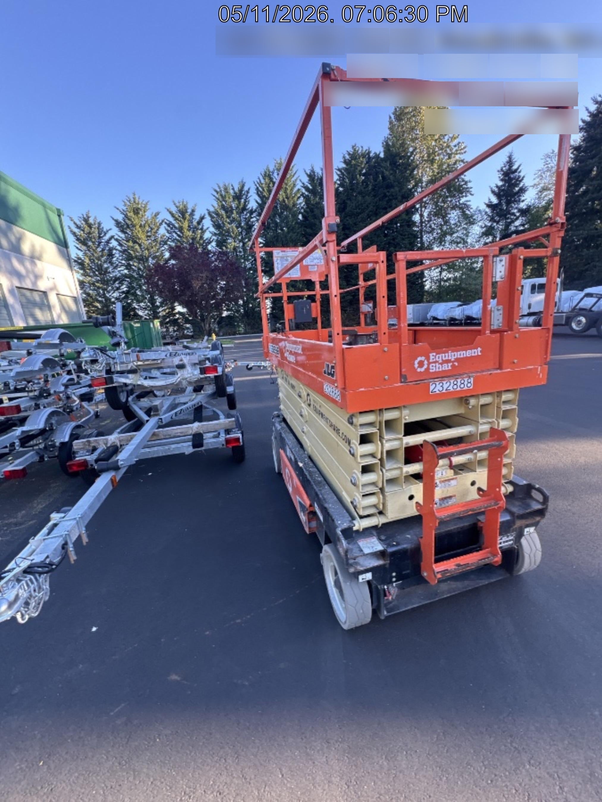 2022 JLG ES3246