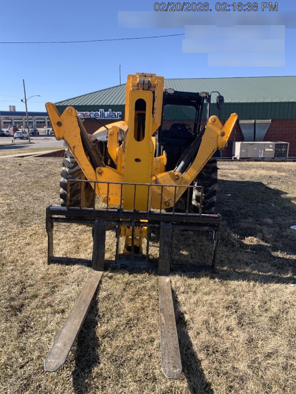 2018 JCB 510-56 JCB 510-56 74 HP w/Open ROPS, Beacon, Aux Hydraulics, Worklights, Solid Tires