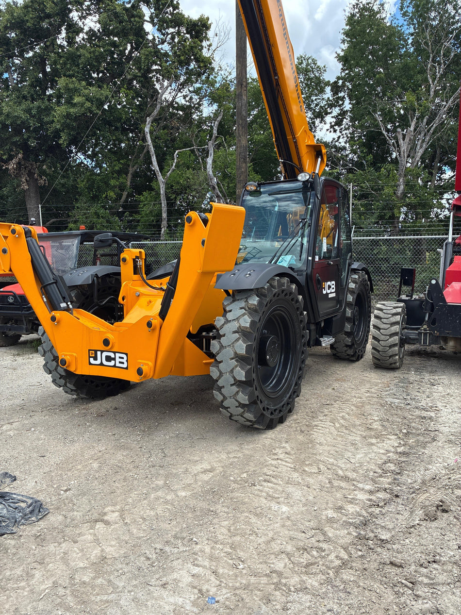 2026 JCB 510-56