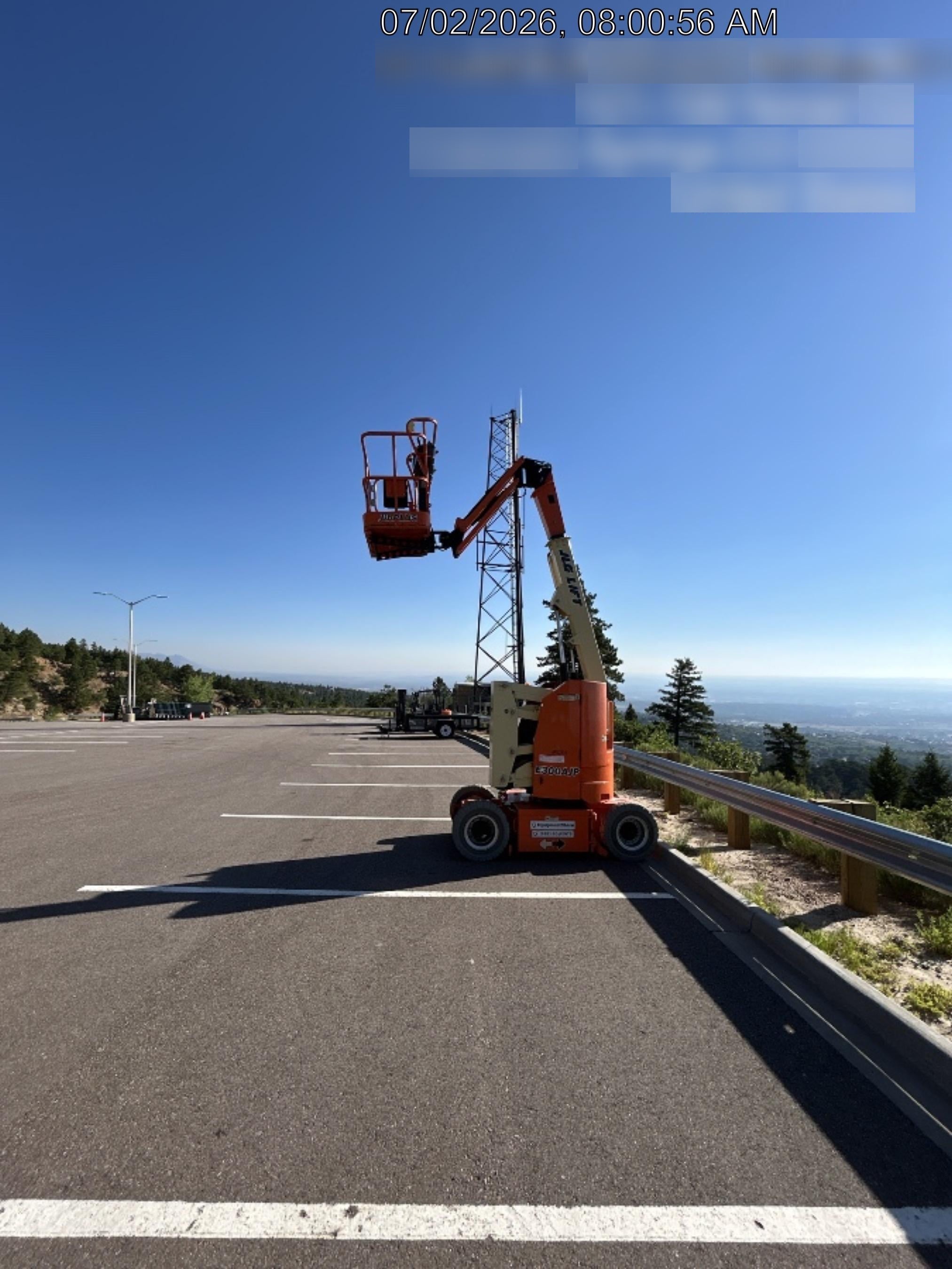 2019 JLG E300AJP