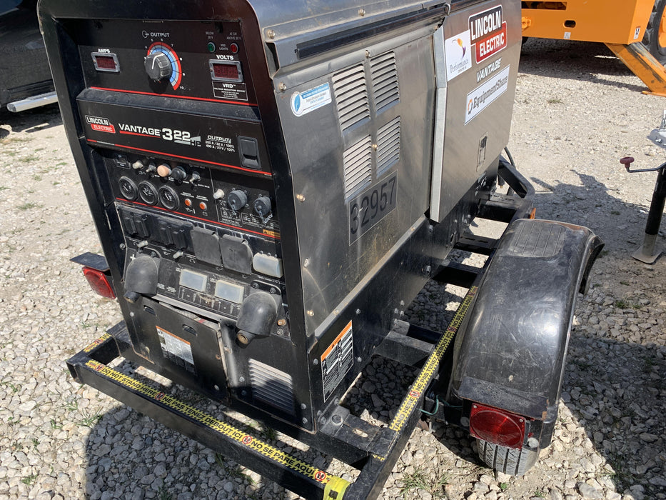 2019 Lincoln Electric Vantage 322 Welder Ready-Pak 3, Two wheel trailer, Fender and Light kit, Cable Rack